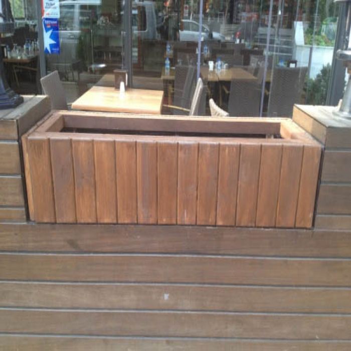 Ahşap Saksı 9200