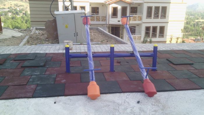 Metal Çocuk Oyun Grubu 916