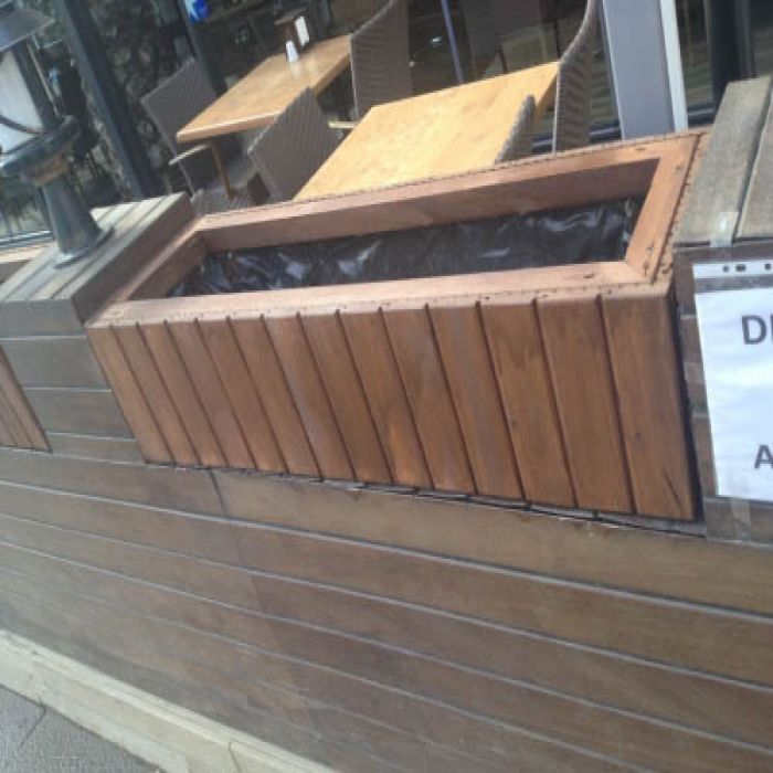 Ahşap Saksı 9200
