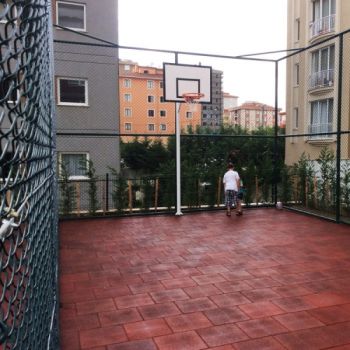 Basketbol Sahası 915