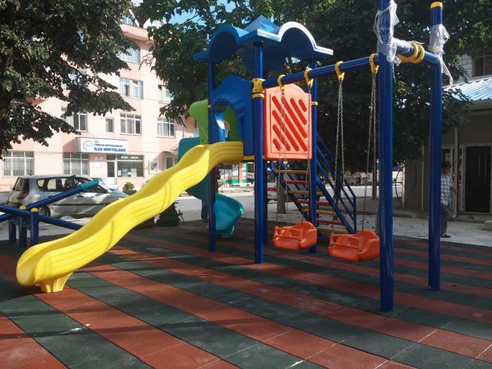 Metal Çocuk Oyun Grubu 911